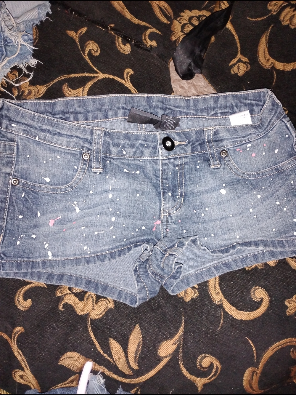City Streets- Women's Paint Splatter Denim Shorts, Size 3